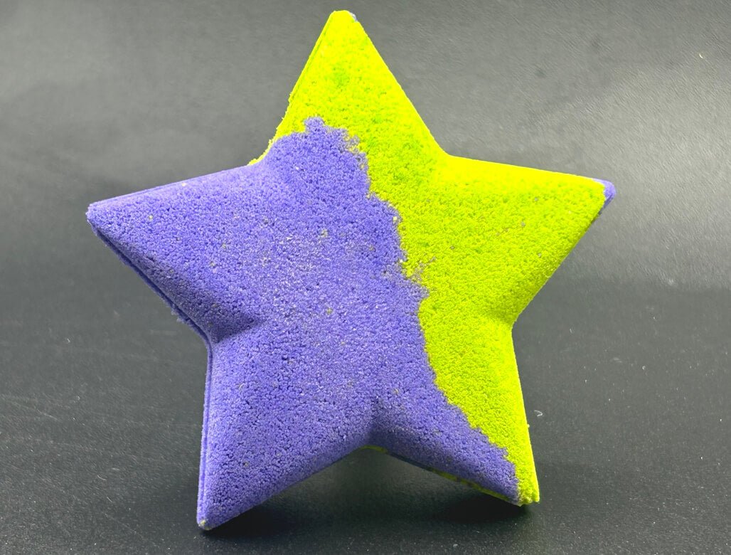 Halloween Star Kids Bath Bomb with Halloween - Themed Bracelet Inside - Berwyn Betty's Bath & Body Shop