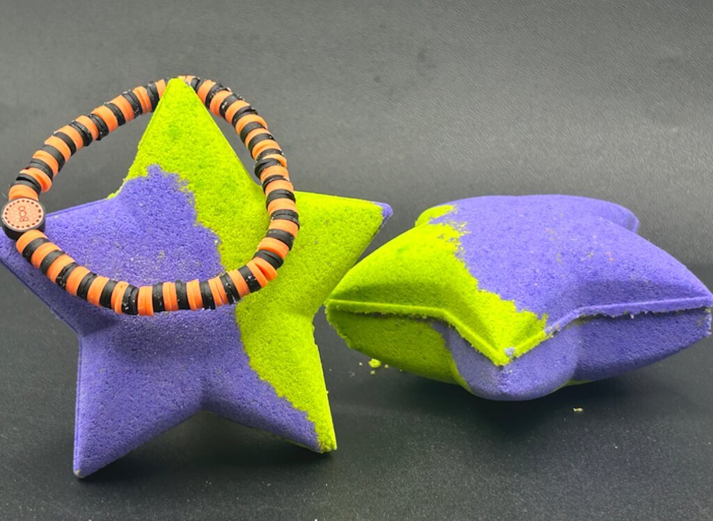 Halloween Star Kids Bath Bomb with Halloween - Themed Bracelet Inside - Berwyn Betty's Bath & Body Shop