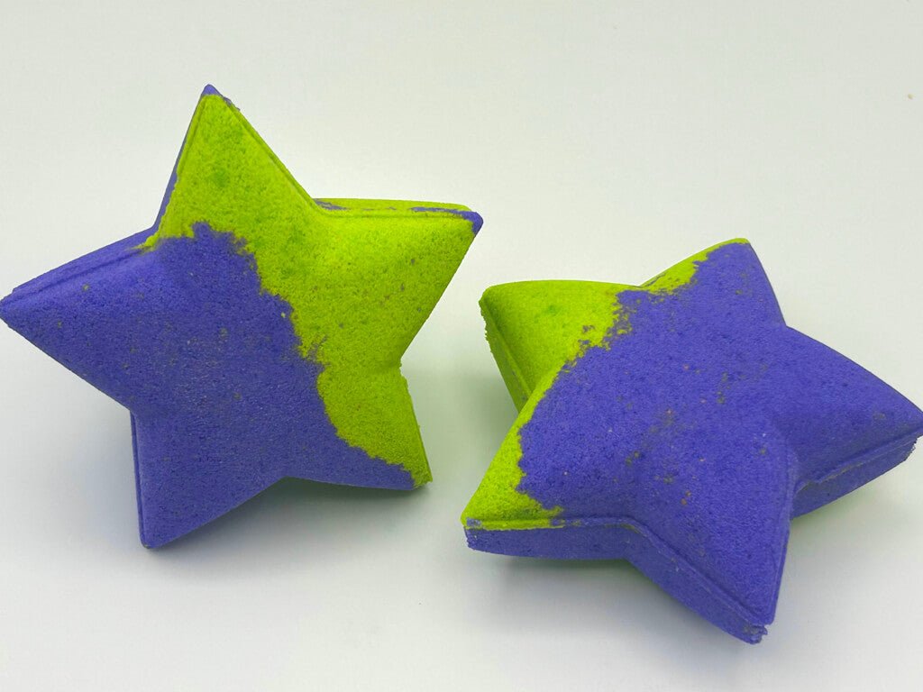 Halloween Star Kids Bath Bomb with Halloween - Themed Bracelet Inside - Berwyn Betty's Bath & Body Shop