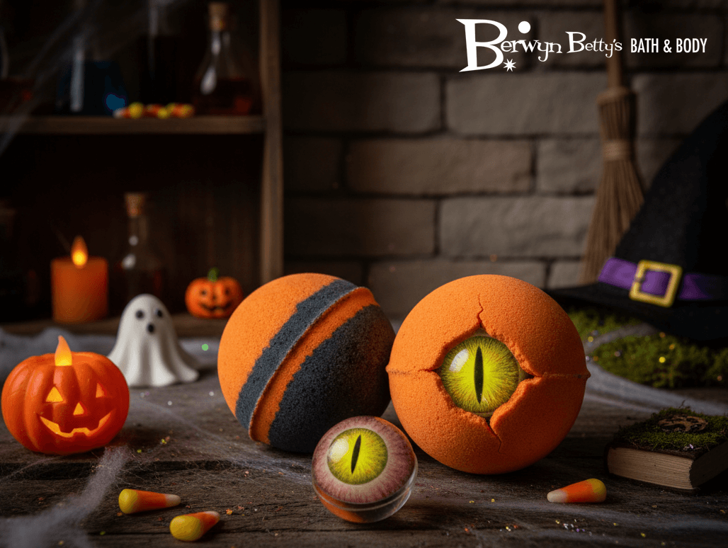 🐍 Halloween Striped Kids Bath Bomb with Snake Eye Bouncy Ball Inside - Berwyn Betty's Bath & Body Shop