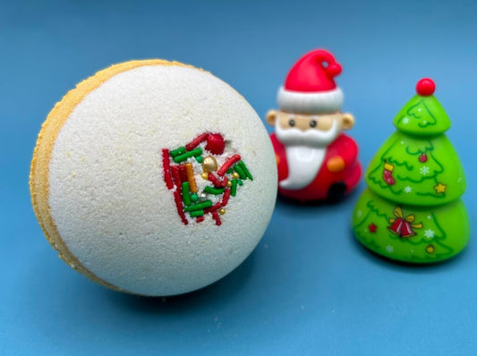 Holiday Kids Bath Bomb with Holiday Figure Pullback Racer Inside - White/Gold - Berwyn Betty's Bath & Body Shop