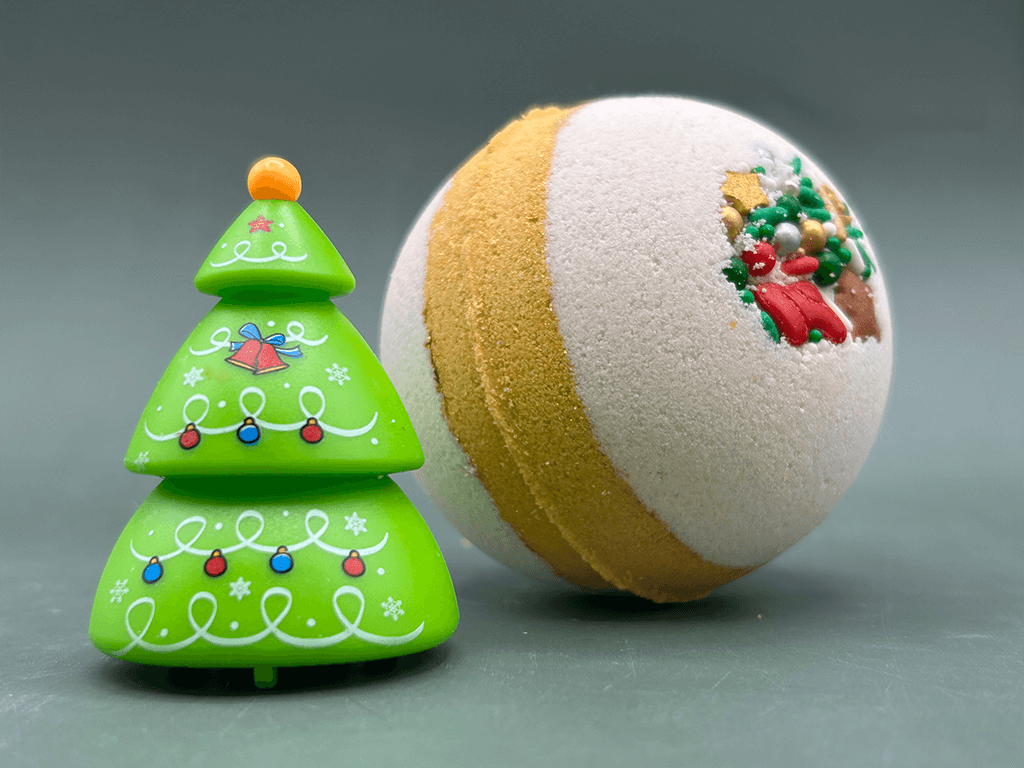 Holiday Kids Bath Bomb with Holiday Figure Pullback Racer Inside - White/Gold - Berwyn Betty's Bath & Body Shop