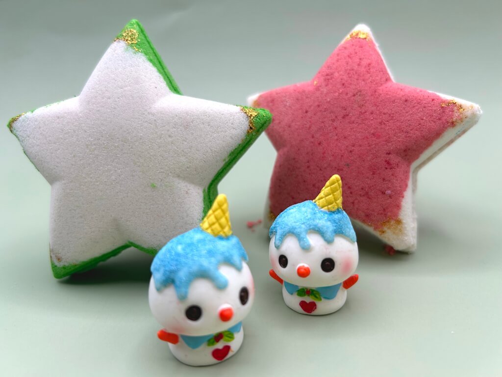 Holiday Star Kids Bath Bomb with Snowman Figurine Inside - Berwyn Betty's Bath & Body Shop