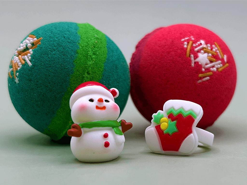 LIMITED EDITION HOLIDAY ORNAMENTS Kids Bath Bomb Set - 2 ct - Berwyn Betty's Bath & Body Shop