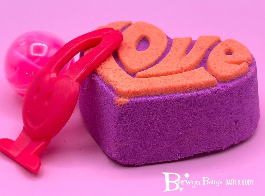 LIMITED EDITION VALENTINE LOVE Kids Bath Bomb with Heart Flinger Toy Inside - Berwyn Betty's Bath & Body Shop