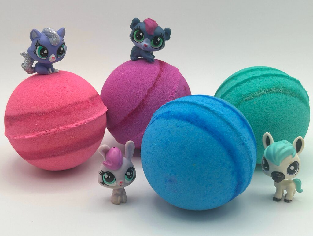 PETS Bath Bomb Gift Box with Littlest Pet Shop Toy Figurines Inside - 4 ct - Berwyn Betty's Bath & Body Shop