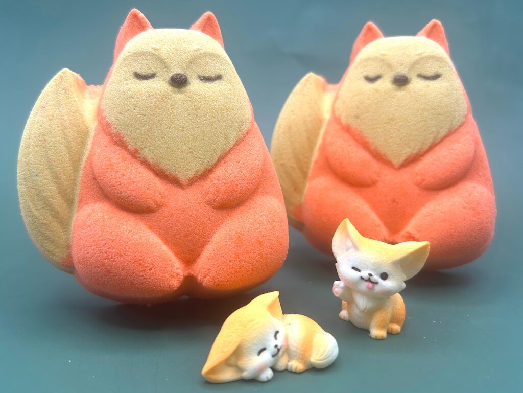 Red Fox Kids Bath Bomb with Baby Fox Mini Figurine Inside - Berwyn Betty's Bath & Body Shop