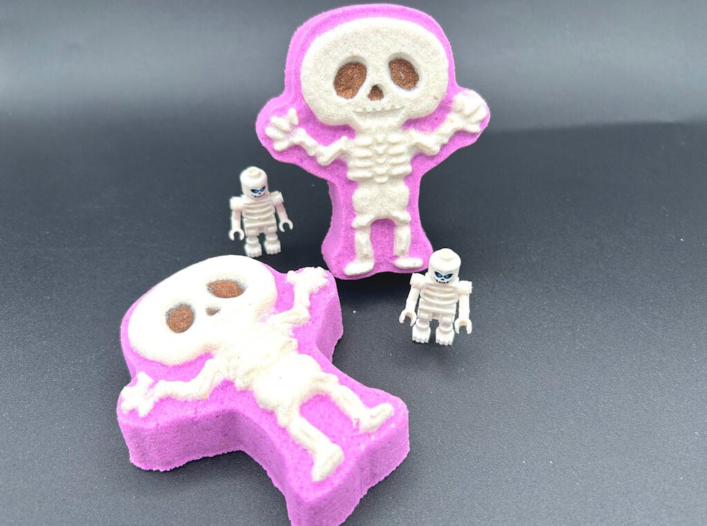 💀 Skeleton Kids Bath Bomb – With Skeleton Minifigure Surprise Inside! - Berwyn Betty's Bath & Body Shop