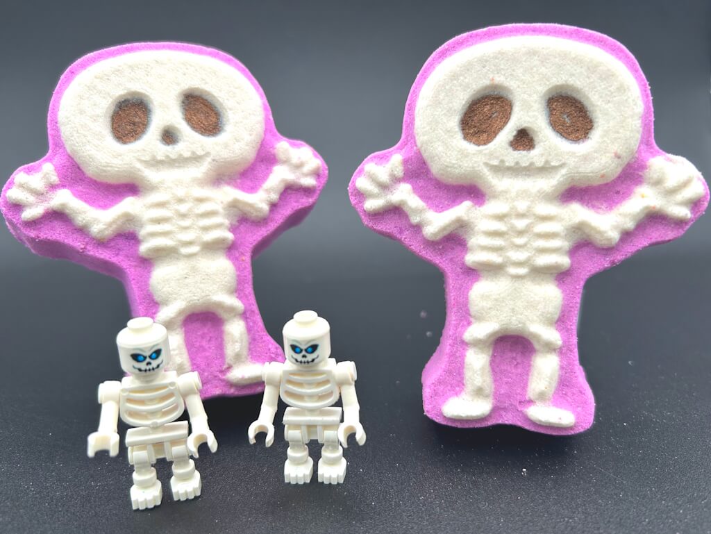 💀 Skeleton Kids Bath Bomb – With Skeleton Minifigure Surprise Inside! - Berwyn Betty's Bath & Body Shop