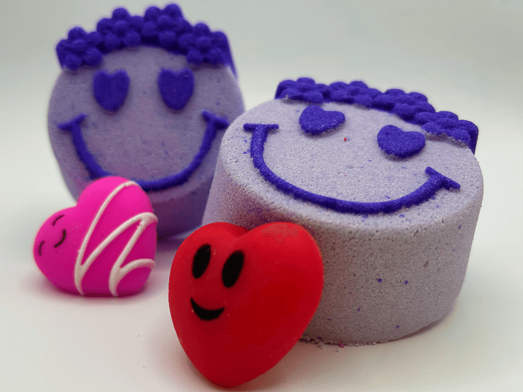 SMILEY VALENTINE Kids Bath Bomb with Valentine Themed Mochi Toy Inside - Berwyn Betty's Bath & Body Shop