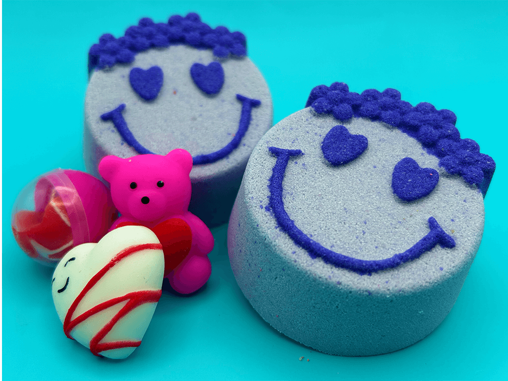 SMILEY VALENTINE Kids Bath Bomb with Valentine Themed Mochi Toy Inside - Berwyn Betty's Bath & Body Shop