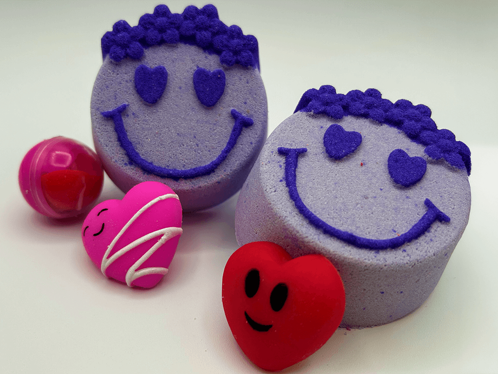 SMILEY VALENTINE Kids Bath Bomb with Valentine Themed Mochi Toy Inside - Berwyn Betty's Bath & Body Shop