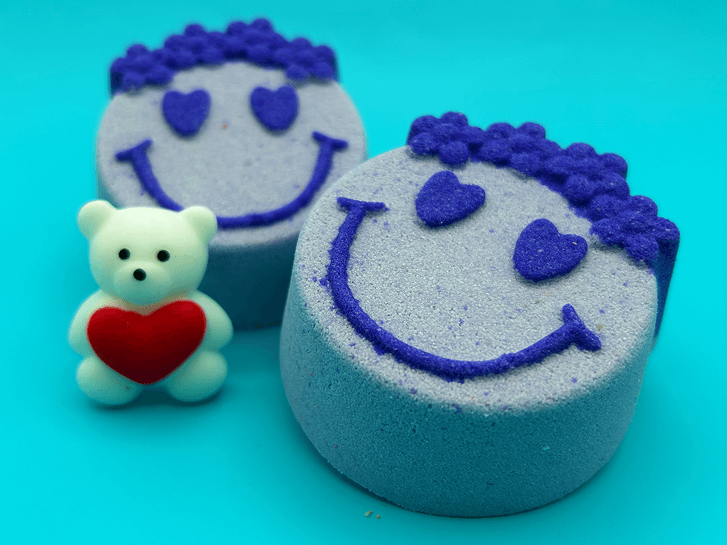 SMILEY VALENTINE Kids Bath Bomb with Valentine Themed Mochi Toy Inside - Berwyn Betty's Bath & Body Shop