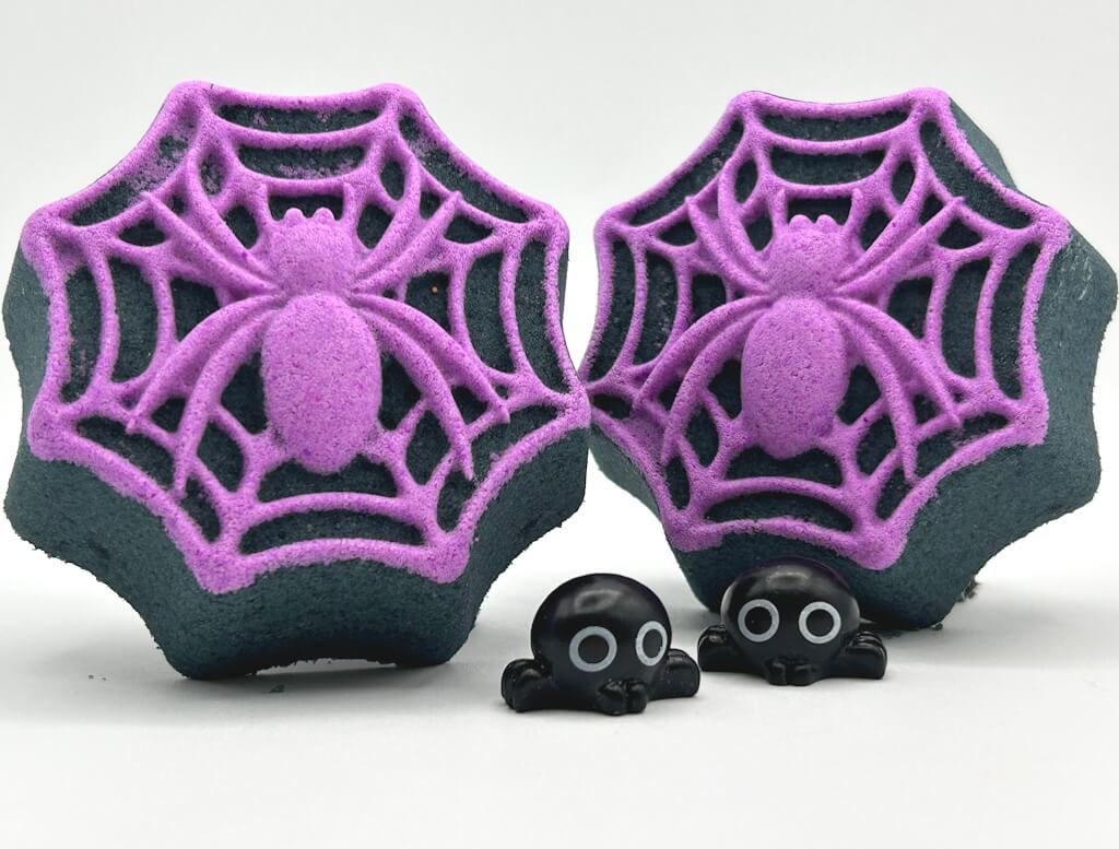 🕸️ Spider Web Kids Bath Bomb with Cute Spider Toy Inside - Berwyn Betty's Bath & Body Shop