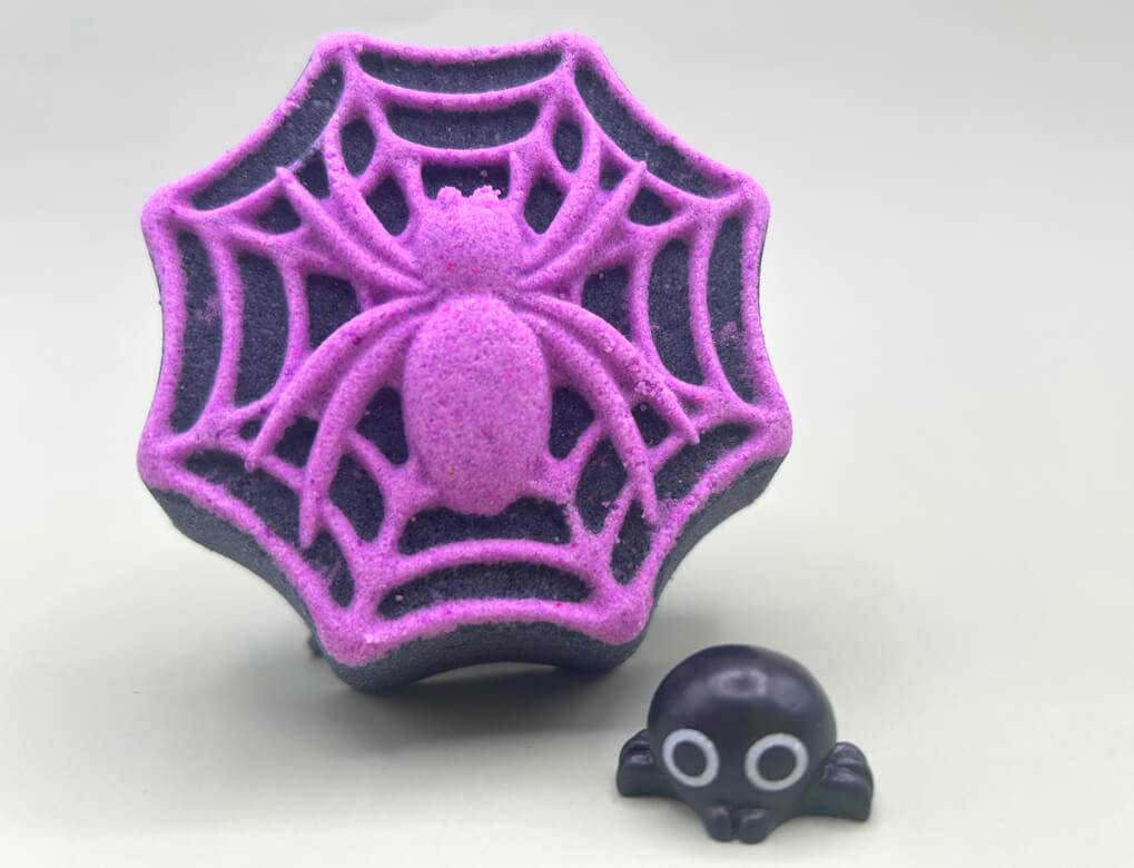 🕸️ Spider Web Kids Bath Bomb with Cute Spider Toy Inside - Berwyn Betty's Bath & Body Shop
