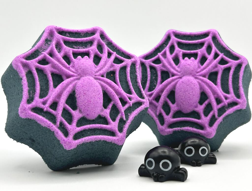 🕸️ Spider Web Kids Bath Bomb with Cute Spider Toy Inside - Berwyn Betty's Bath & Body Shop