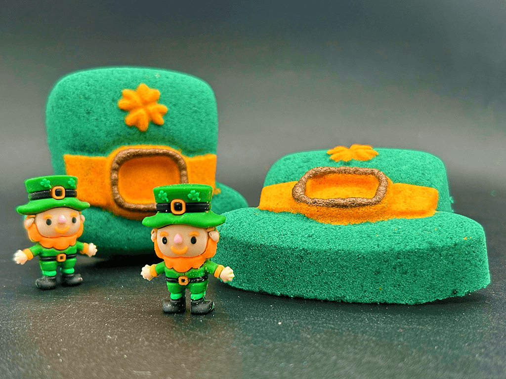St Patrick's Leprechaun Hat Kids Bath Bomb with Little Leprechaun Figure Inside - Berwyn Betty's Bath & Body Shop