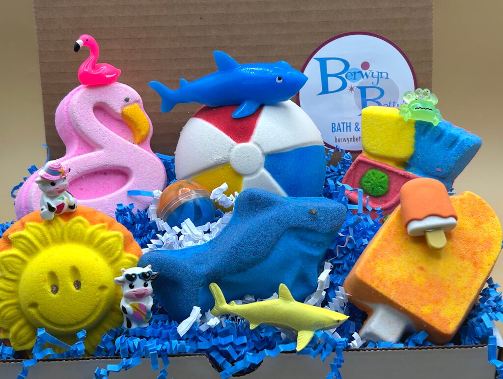 SUMMER SPLASH Beach & Pool Party Kids Bath Bomb Gift Box with Toys Inside - 6 ct - Berwyn Betty's Bath & Body Shop