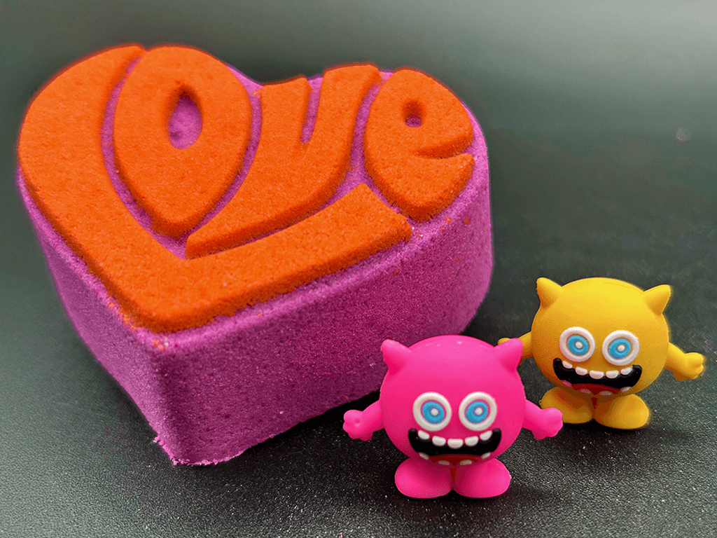 VALENTINE LOVE Kids Bath Bomb with Figurine Toy Inside - Berwyn Betty's Bath & Body Shop