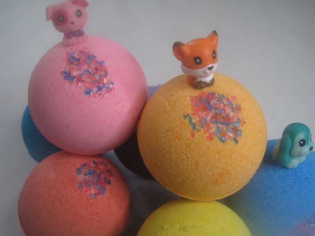 Animal Squinkie Bath Bombs with Toy Inside - 2 ct - Berwyn Betty's Bath & Body Shop