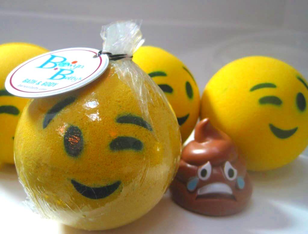 Emoji Bath Bomb with Toy Inside (Yellow) - Berwyn Betty's Bath & Body Shop