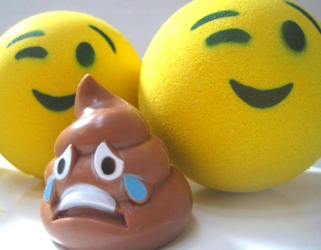Emoji Bath Bombs Party Pack (with Toys Inside) - 6 ct - Berwyn Betty's Bath & Body Shop
