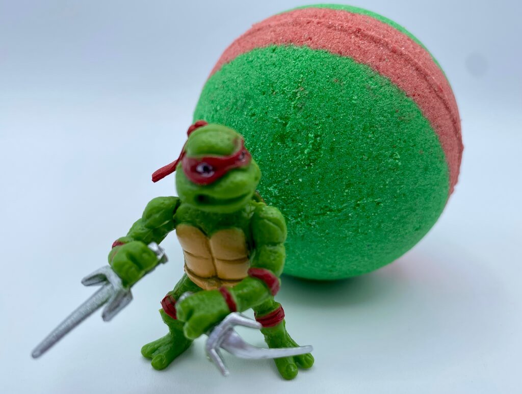 https://berwynbettys.com/cdn/shop/products/ninja-turtle-bath-bombs-gift-box-with-toy-inside-4-ct-875559.jpg?v=1686565875&width=1445