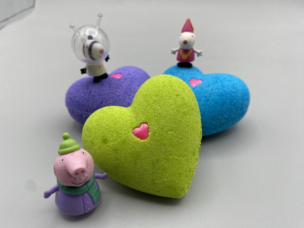 Peppa Pig Valentine Heart Heart Bath Bomb (with Toy Inside) - Berwyn Betty's Bath & Body Shop