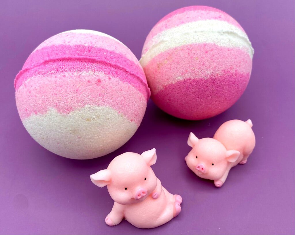 Piggy Bath Bomb with Pig Toy Inside - Berwyn Betty's Bath & Body Shop