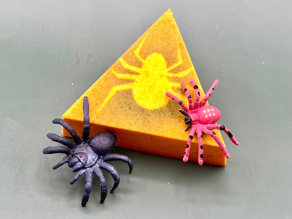 Spooky Spider Bath Bomb with Spider Toys Inside - Berwyn Betty's Bath & Body Shop